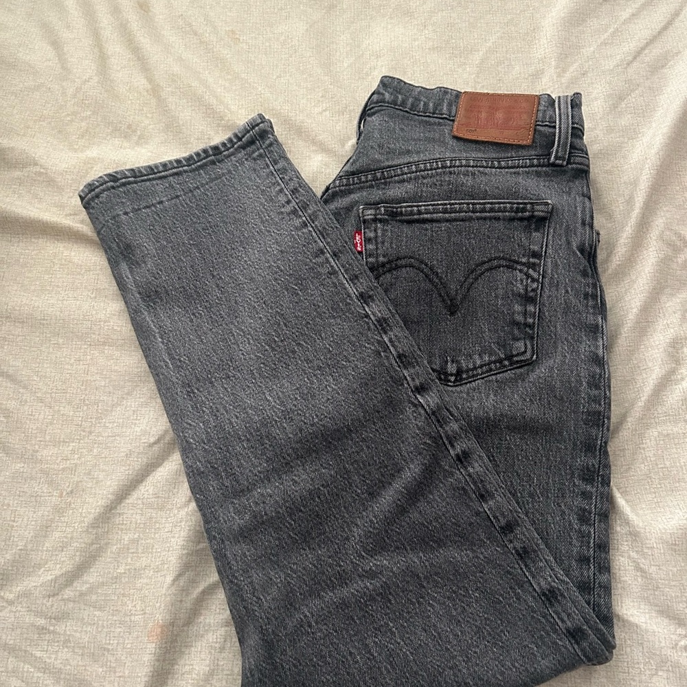 Woman’s Levi's Black Jeans